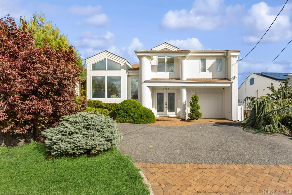 2729 Shore Drive Merrick, NY 11566