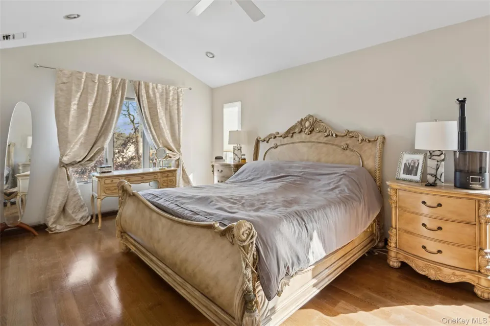 2729 Shore Drive Merrick, NY 11566