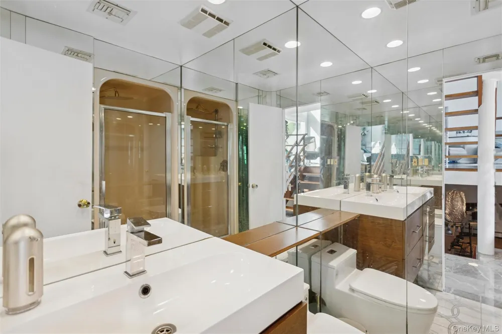 2729 Shore Drive Merrick, NY 11566