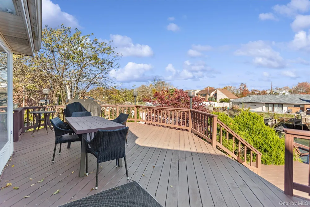 2729 Shore Drive Merrick, NY 11566