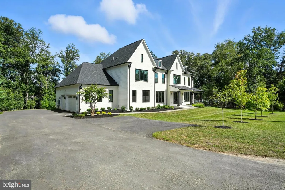 1321 HUNTER MILL ROAD Vienna, VA 22182