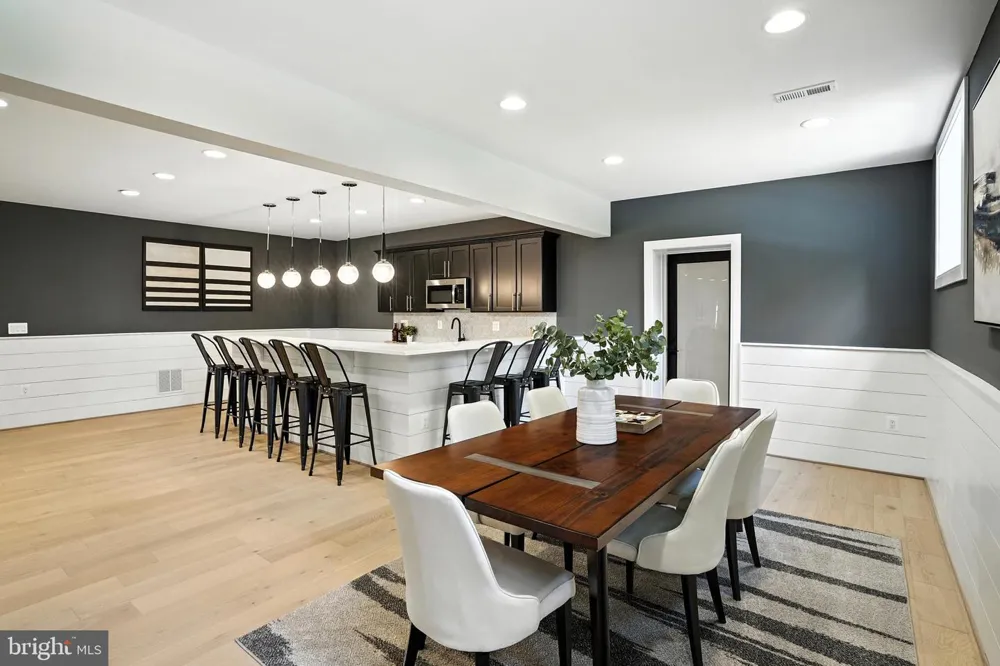 1321 HUNTER MILL ROAD Vienna, VA 22182