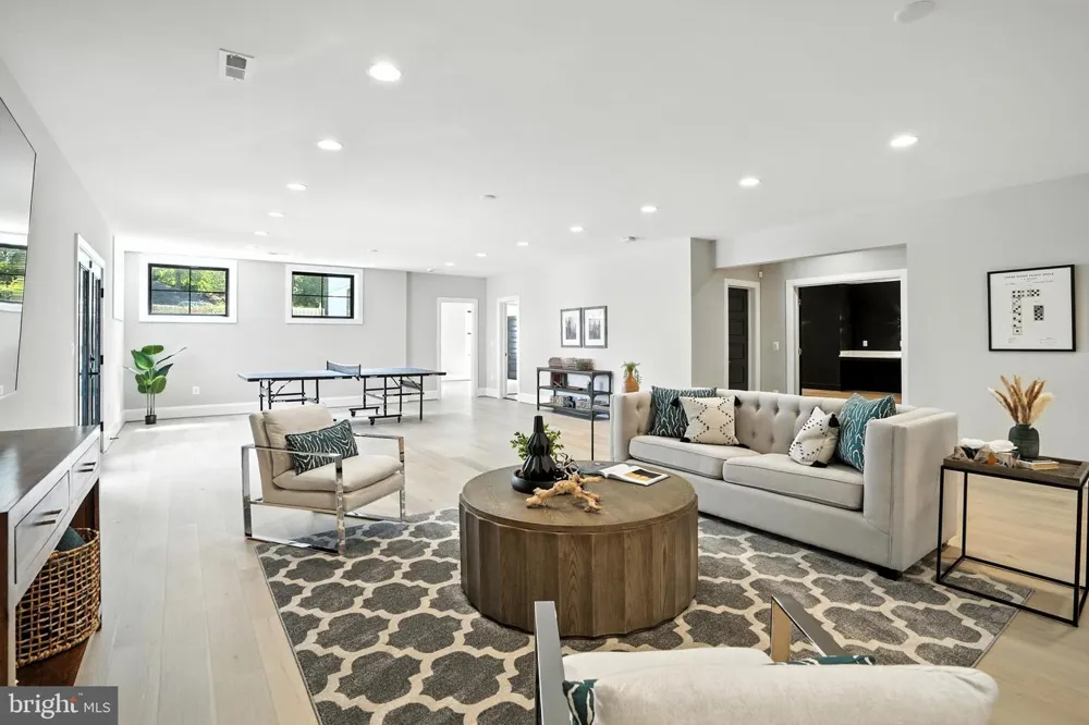 1321 HUNTER MILL ROAD Vienna, VA 22182