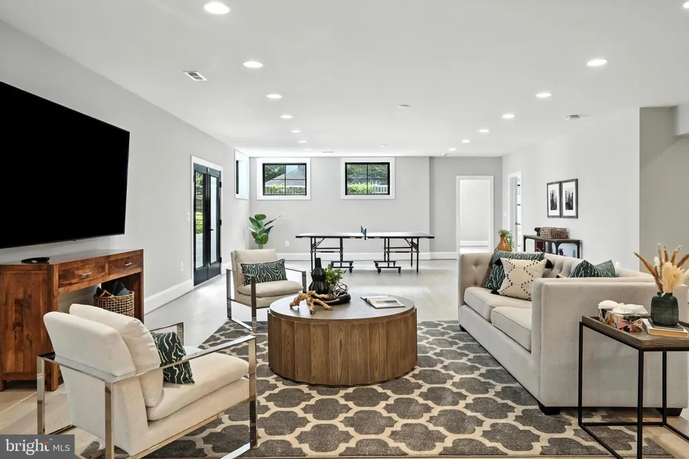 1321 HUNTER MILL ROAD Vienna, VA 22182