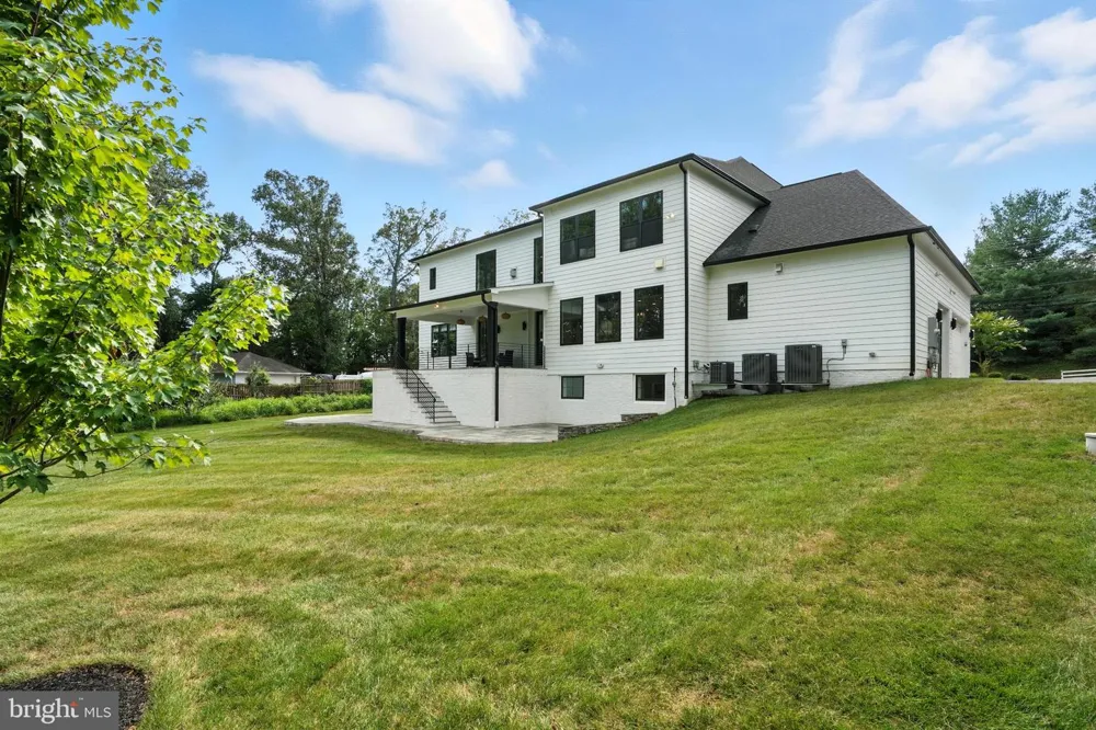 1321 HUNTER MILL ROAD Vienna, VA 22182