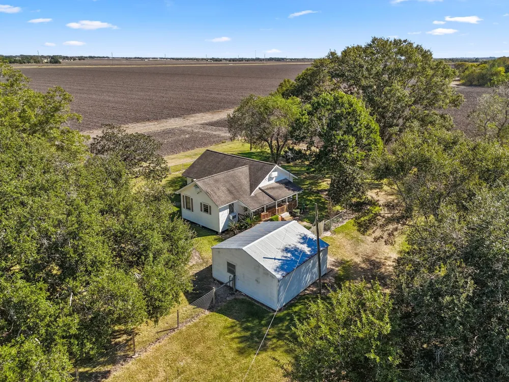 14309 Vrlla Road Guy, TX 77444