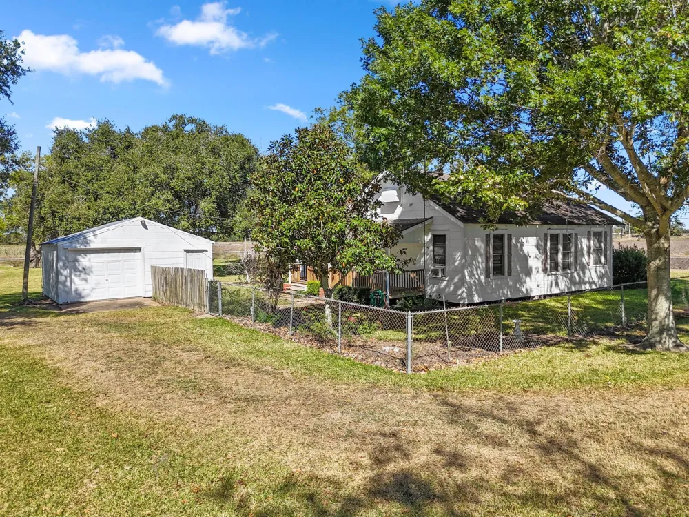 14309 Vrlla Road Guy, TX 77444