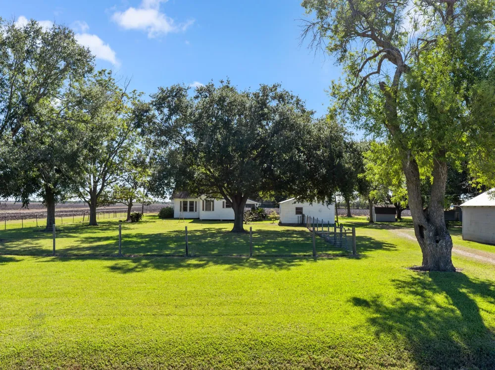 14309 Vrlla Road Guy, TX 77444