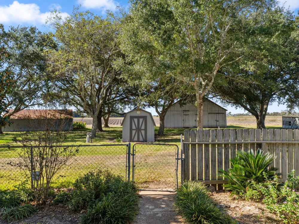 14309 Vrlla Road Guy, TX 77444