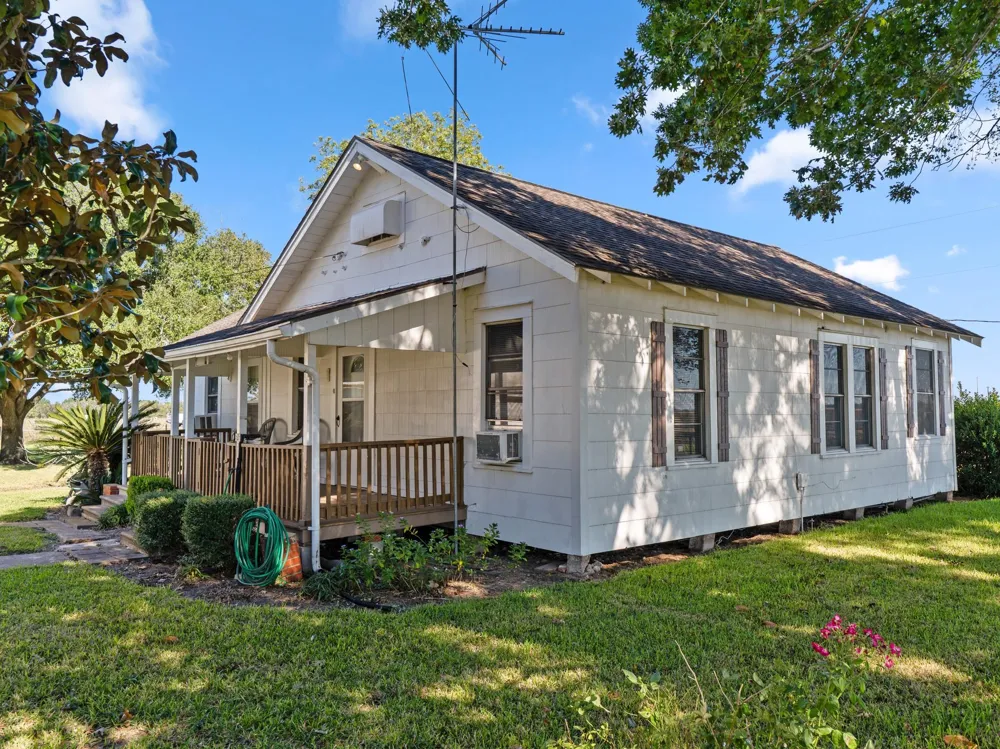 14309 Vrlla Road Guy, TX 77444