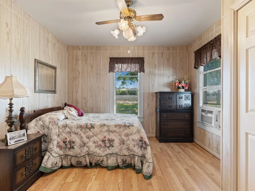 14309 Vrlla Road Guy, TX 77444
