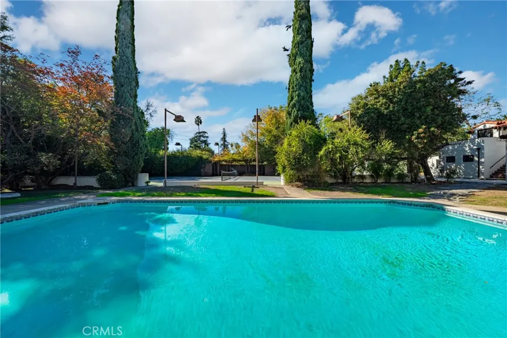 1591 Virginia Rd San Marino, CA 91108