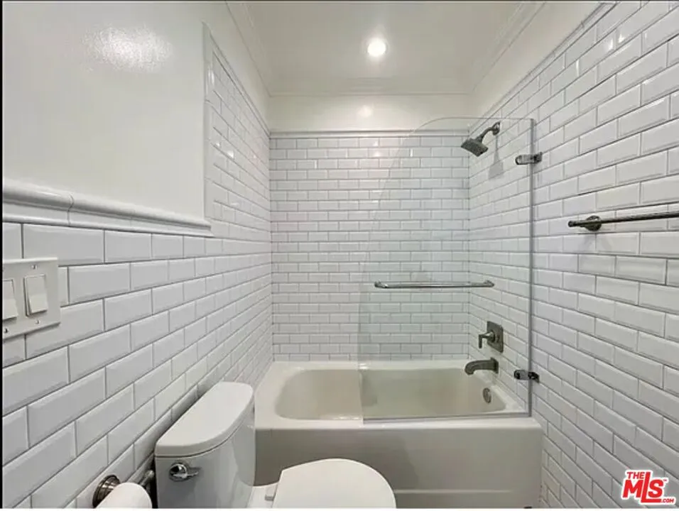 429 Ocean Ave #12 Santa Monica, CA 90402