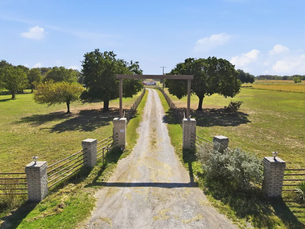 5071 Fm 1810 Chico, TX 76431