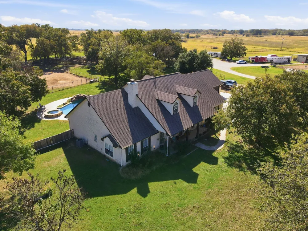 5071 Fm 1810 Chico, TX 76431