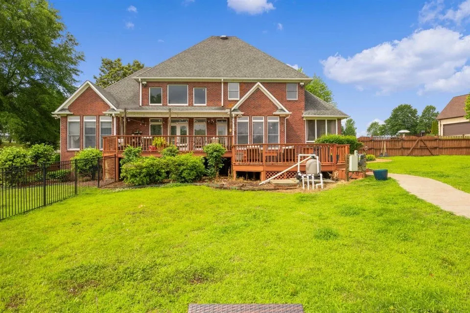 294 Beasley Dr Lexington, TN 38351