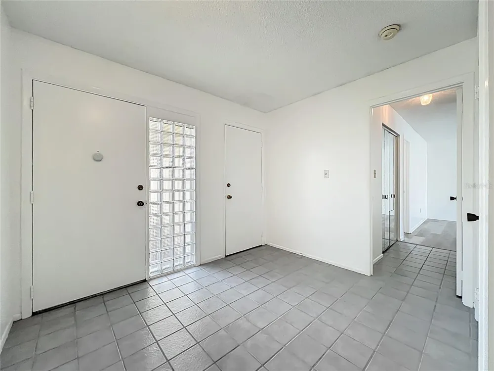 5321 WILLIAMSPORT DRIVE Orlando, FL 32821