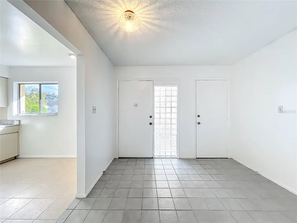 5321 WILLIAMSPORT DRIVE Orlando, FL 32821