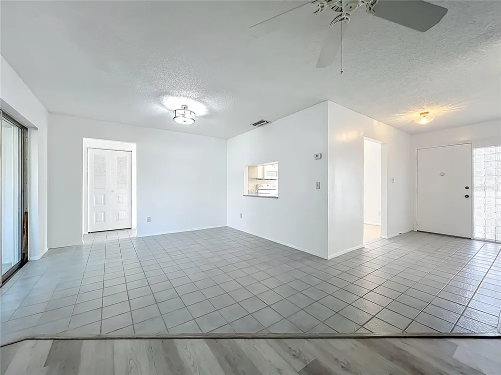5321 WILLIAMSPORT DRIVE Orlando, FL 32821