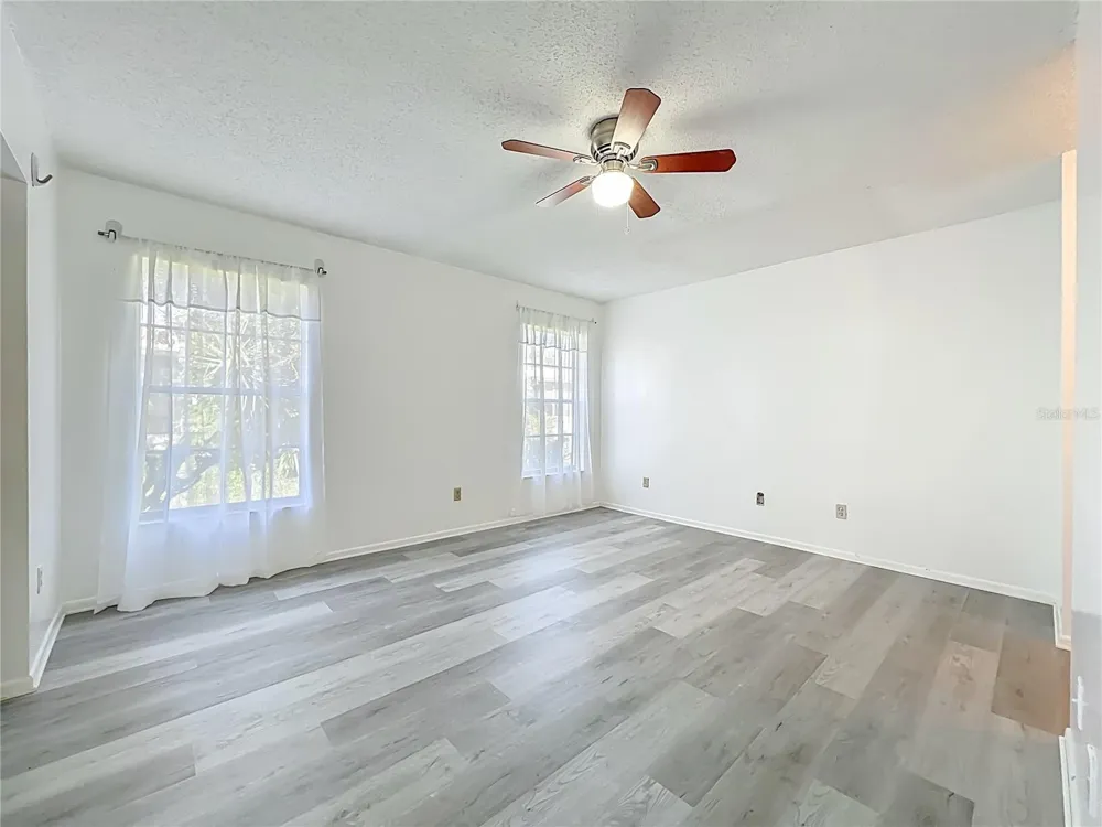 5321 WILLIAMSPORT DRIVE Orlando, FL 32821