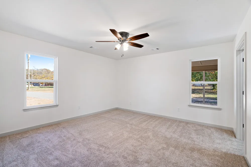 728 County Road 44050 Powderly, TX 75473