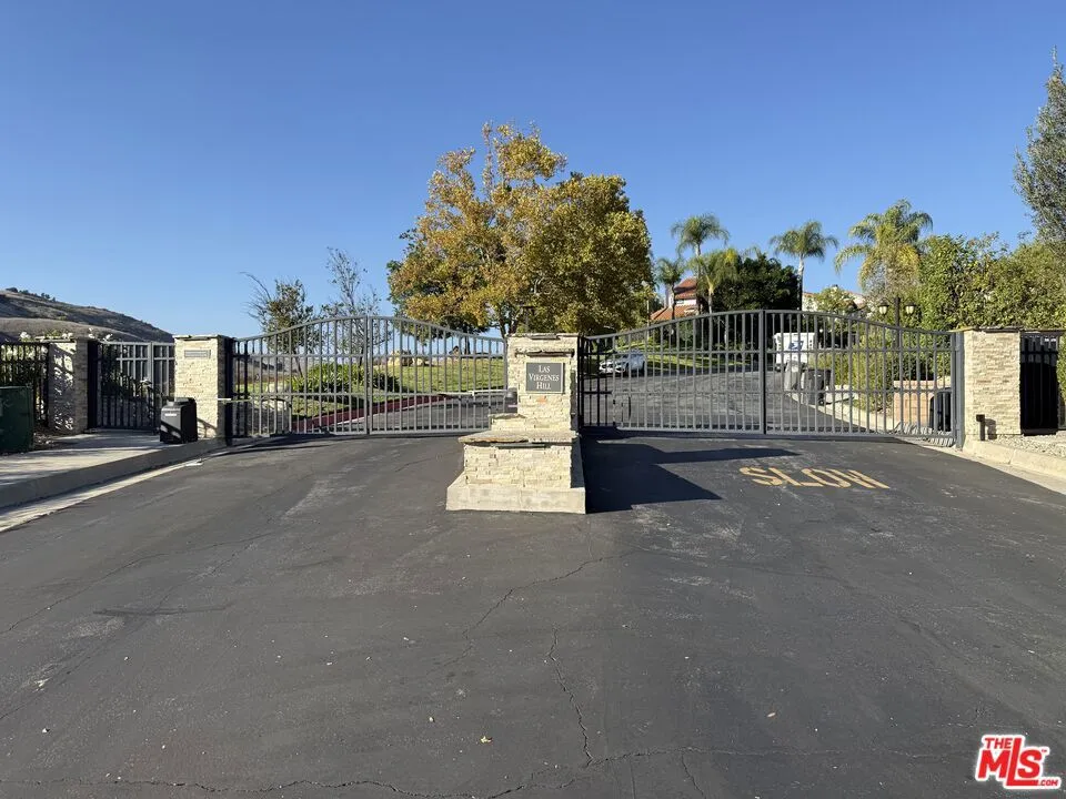 Ruthwood Calabasas, CA 91302