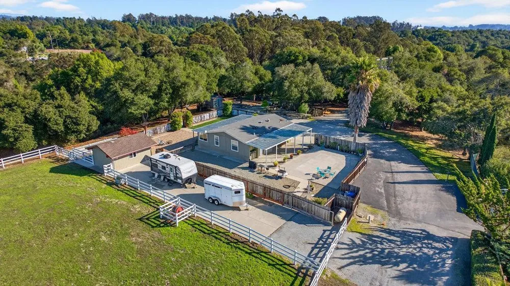 3485 Stable Lane Santa Cruz, CA 95065