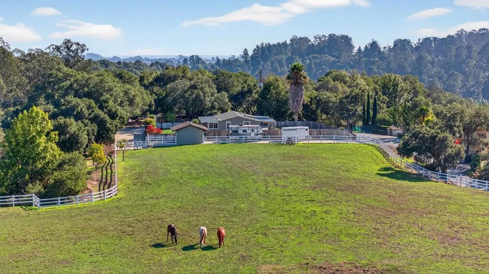 3485 Stable Lane Santa Cruz, CA 95065