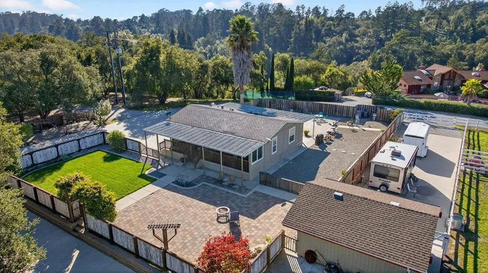3485 Stable Lane Santa Cruz, CA 95065