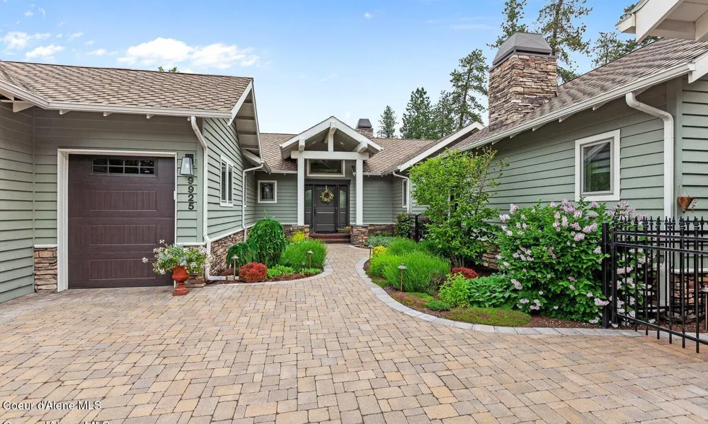 9925 COUNTRY CLUB DRIVE Hayden Lake, ID 83835