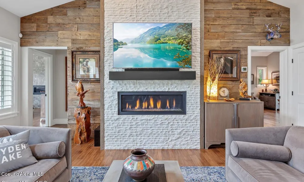 9925 COUNTRY CLUB DRIVE Hayden Lake, ID 83835
