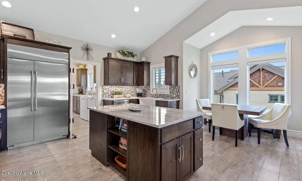 9925 COUNTRY CLUB DRIVE Hayden Lake, ID 83835