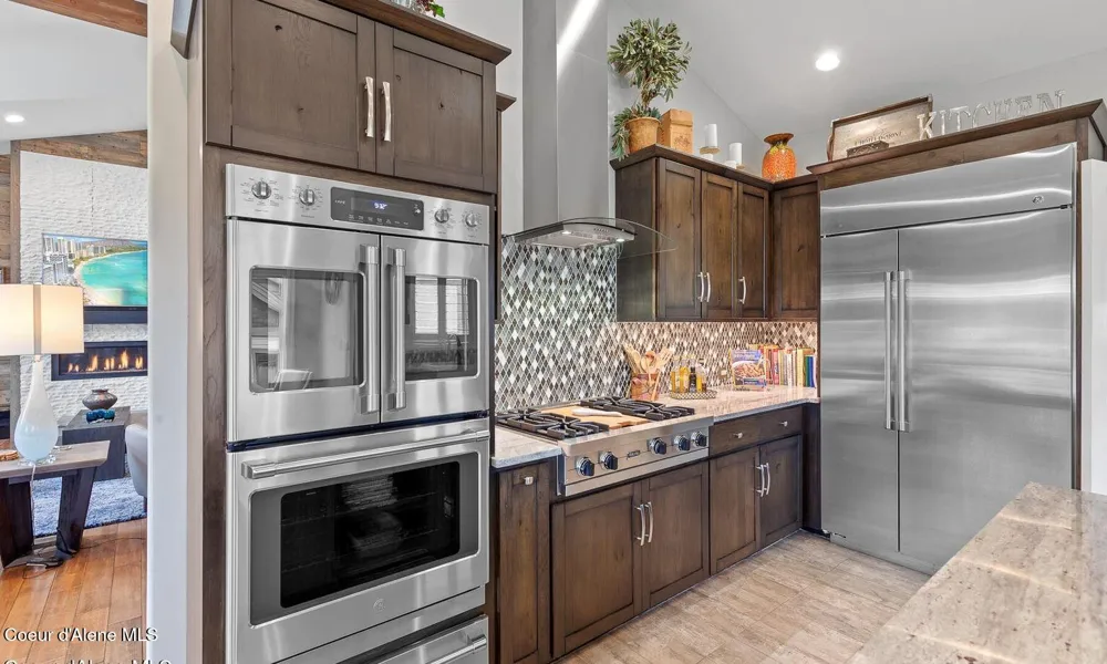 9925 COUNTRY CLUB DRIVE Hayden Lake, ID 83835