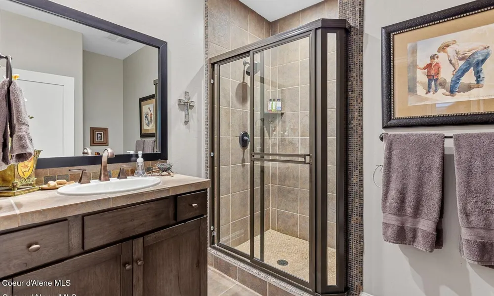 9925 COUNTRY CLUB DRIVE Hayden Lake, ID 83835
