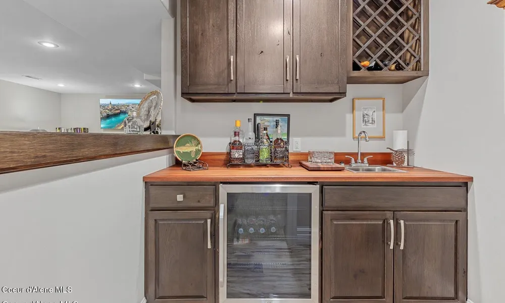 9925 COUNTRY CLUB DRIVE Hayden Lake, ID 83835