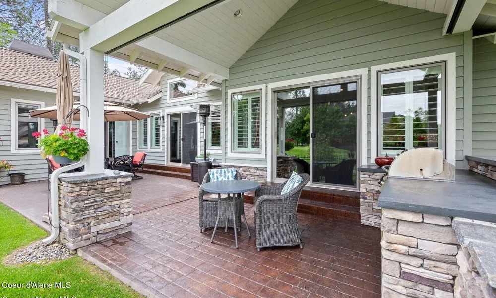 9925 COUNTRY CLUB DRIVE Hayden Lake, ID 83835