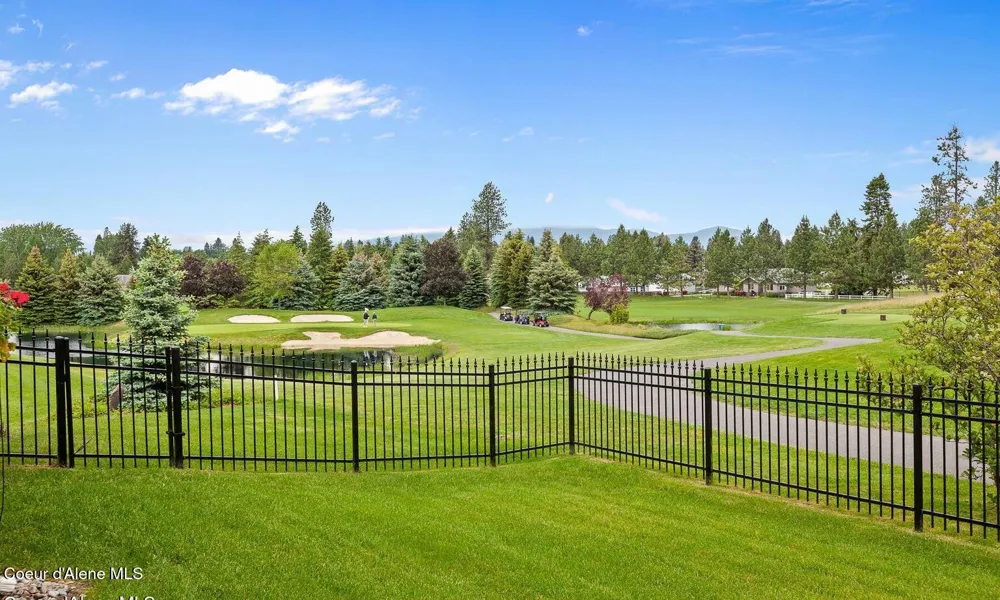 9925 COUNTRY CLUB DRIVE Hayden Lake, ID 83835