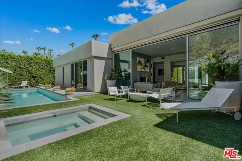 1175 Los Robles Drive