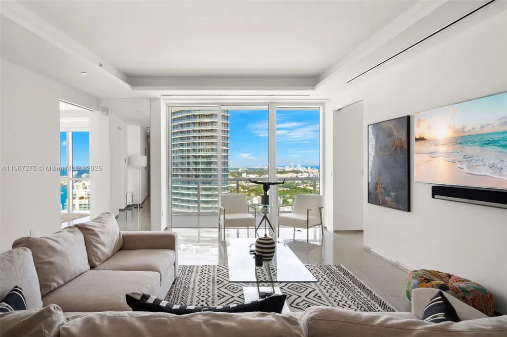 450 Alton Rd #PH 4104 Miami Beach, FL 33139