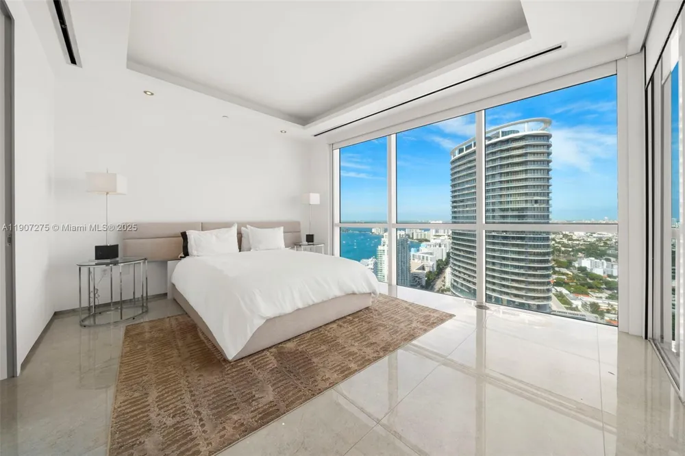 450 Alton Rd #PH 4104 Miami Beach, FL 33139