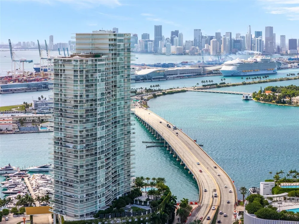 450 Alton Rd #PH 4104 Miami Beach, FL 33139
