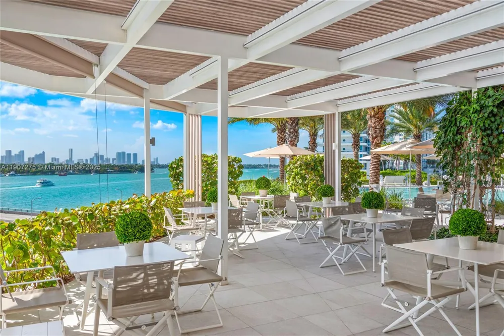 450 Alton Rd #PH 4104 Miami Beach, FL 33139