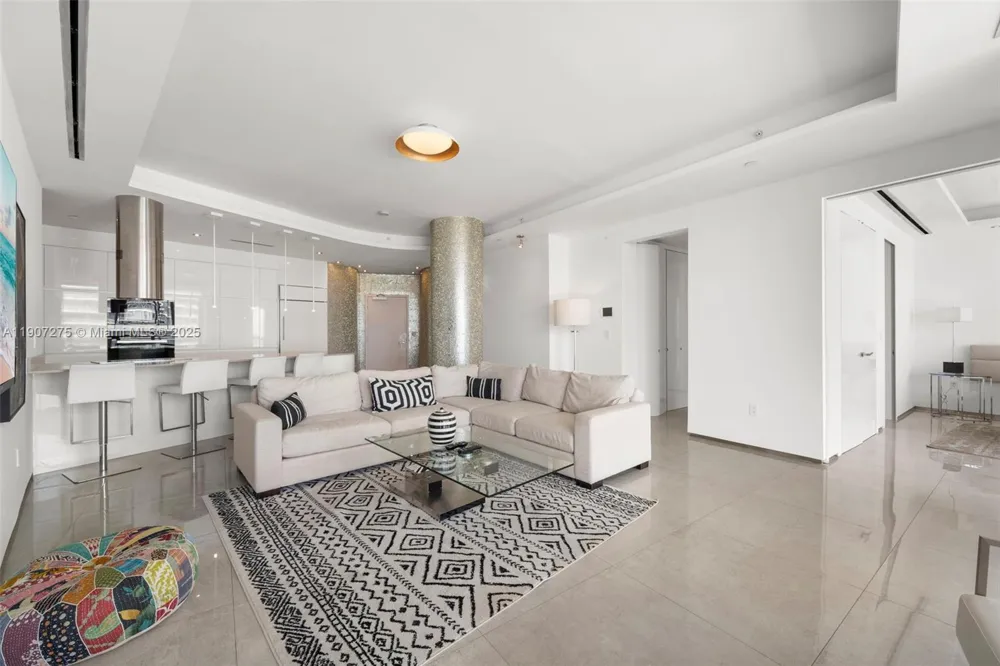 450 Alton Rd #PH 4104 Miami Beach, FL 33139