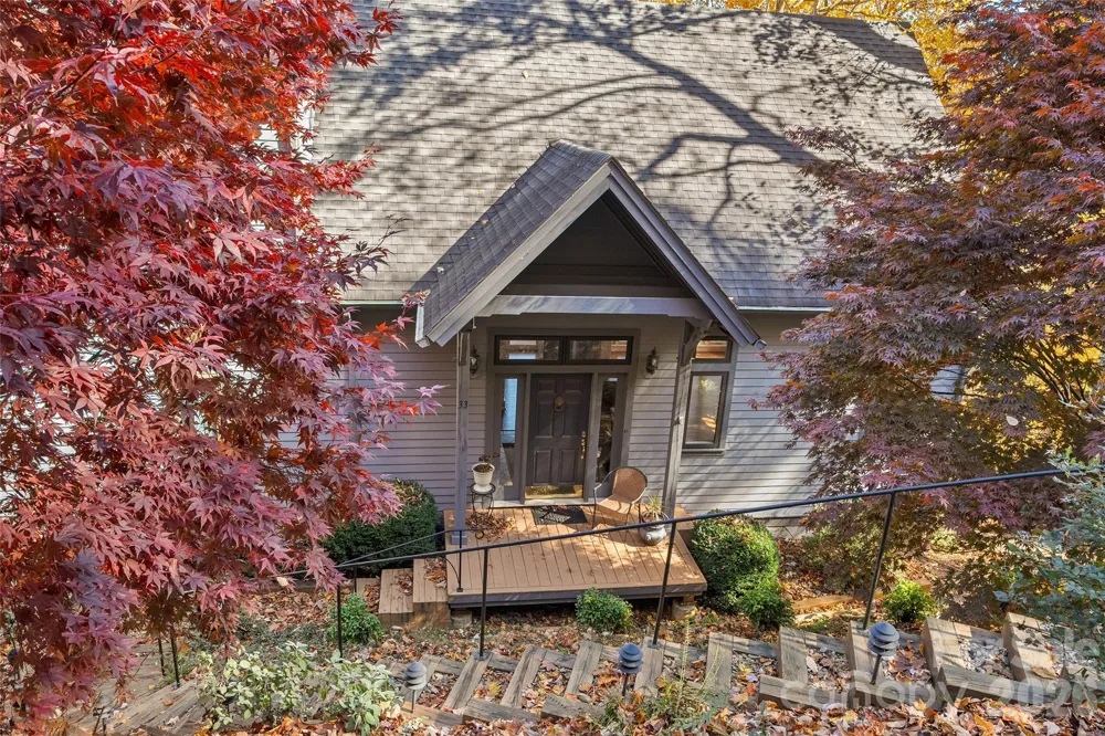 33 Great Aspen Way Black Mountain, NC 28711