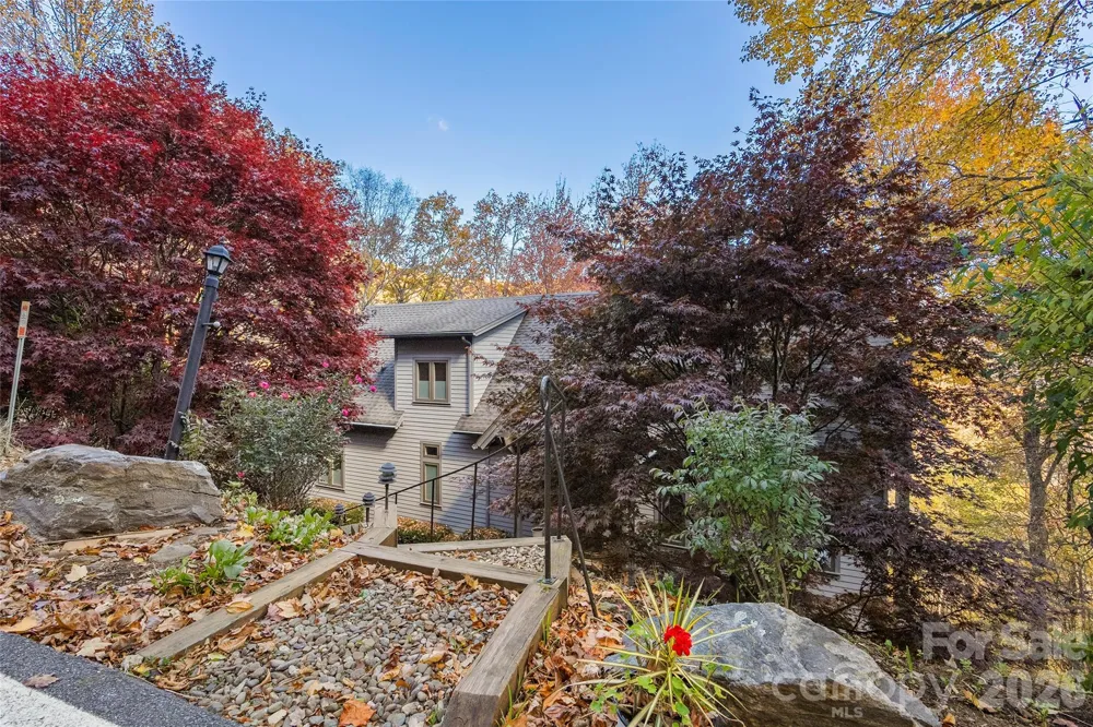 33 Great Aspen Way Black Mountain, NC 28711