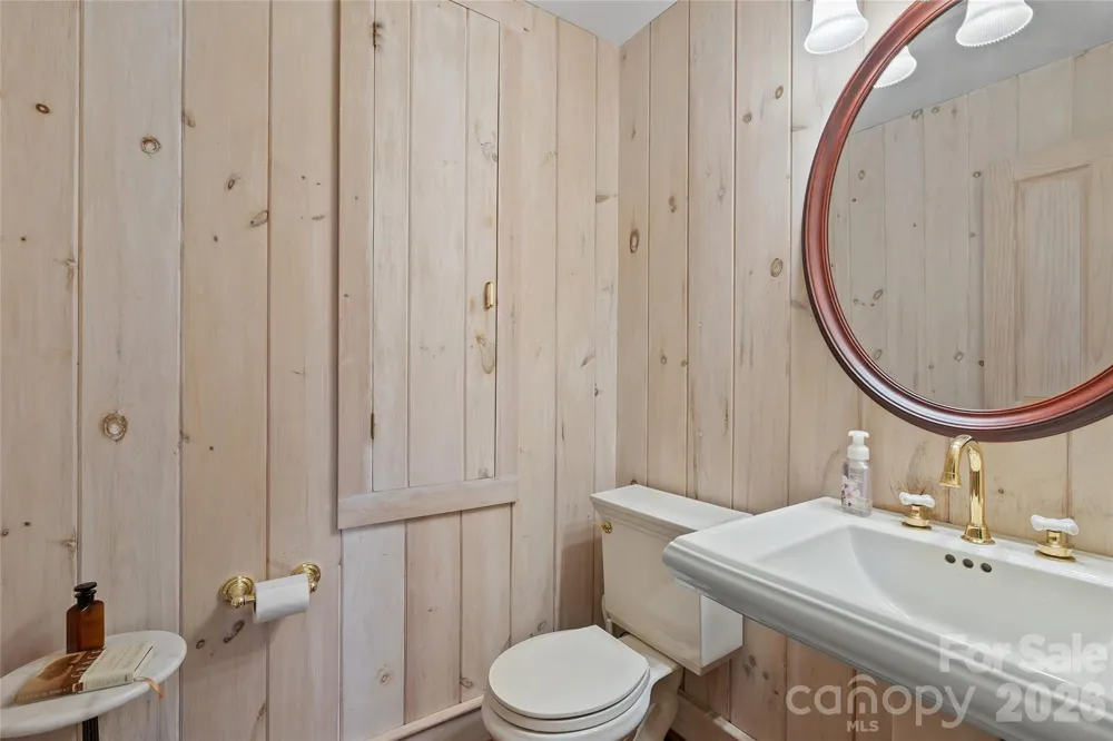 33 Great Aspen Way Black Mountain, NC 28711