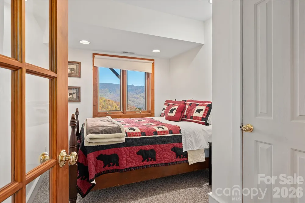 33 Great Aspen Way Black Mountain, NC 28711