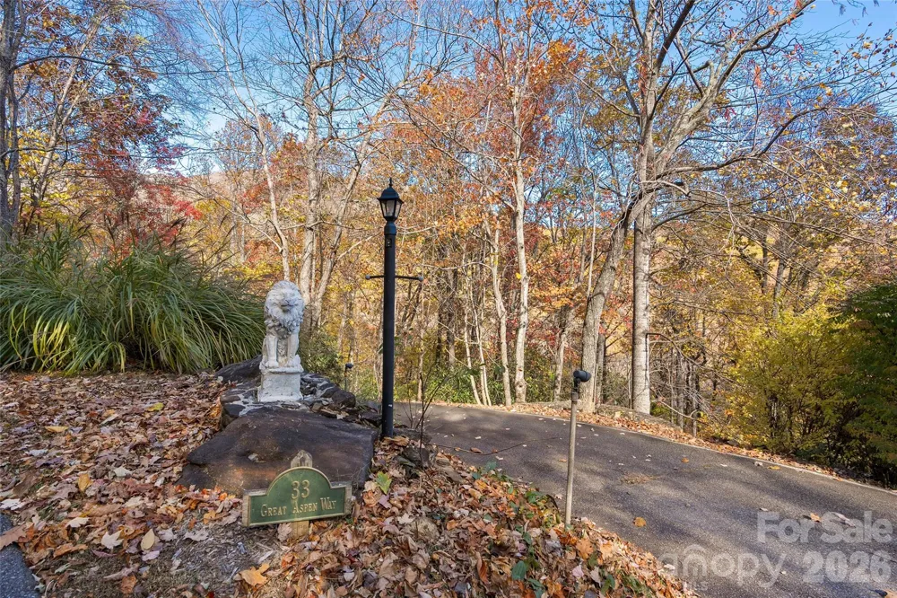 33 Great Aspen Way Black Mountain, NC 28711