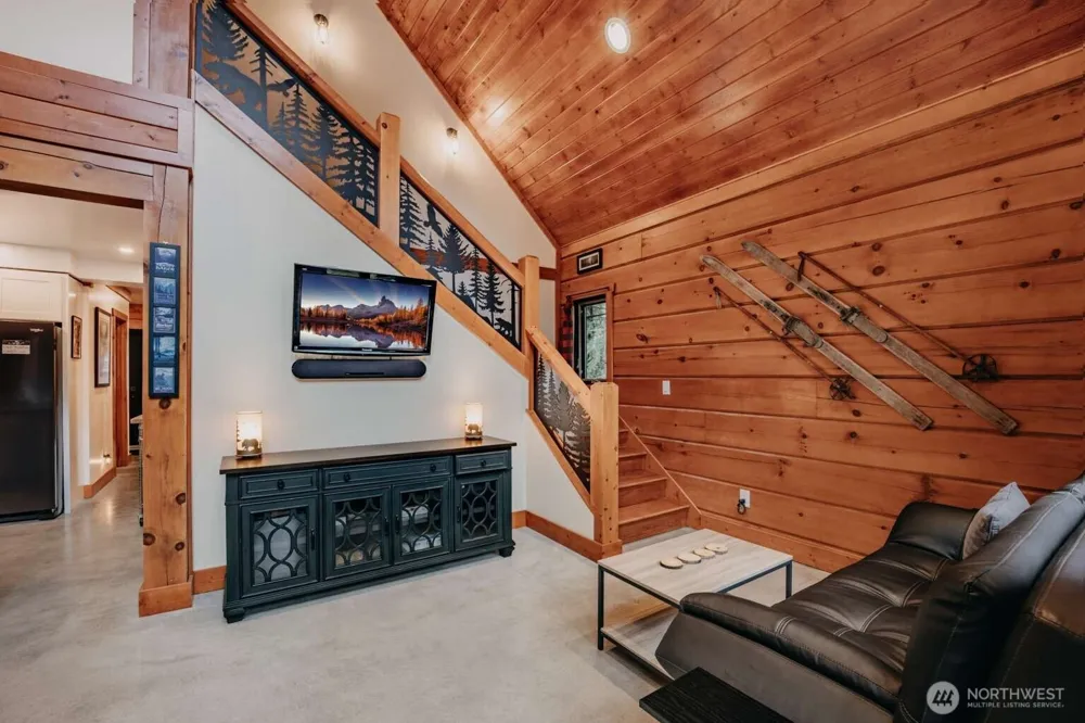 15033 Welcome Road Glacier, WA 98244