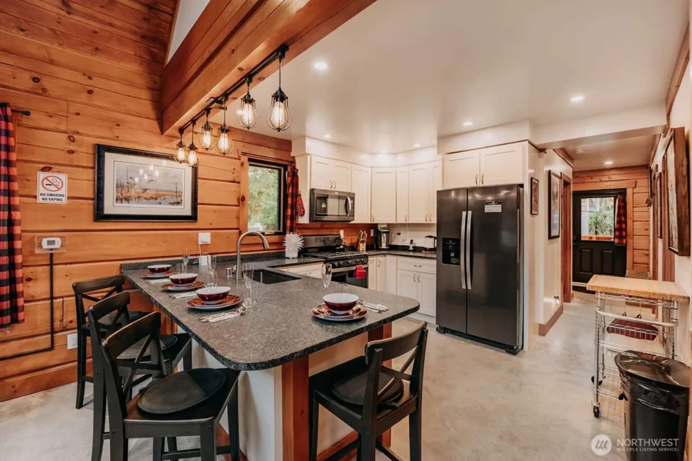 15033 Welcome Road Glacier, WA 98244
